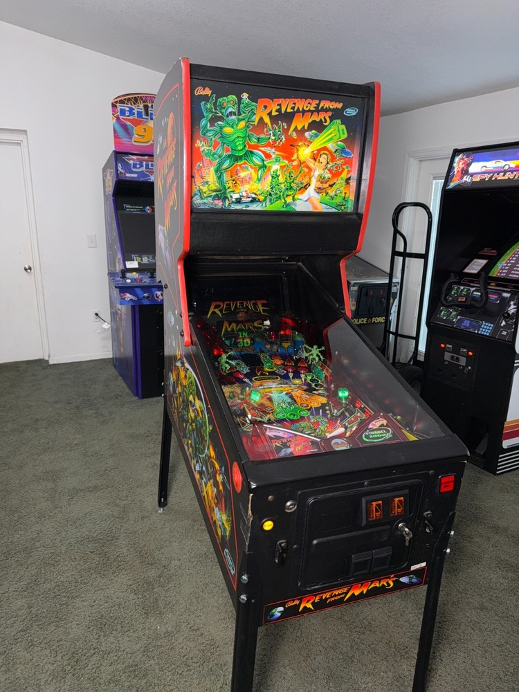 Revenge From Mars Pinball Machine