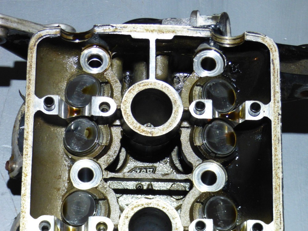GENUINE TRIUMPH T509 COMPLETE CYLINDER HEAD