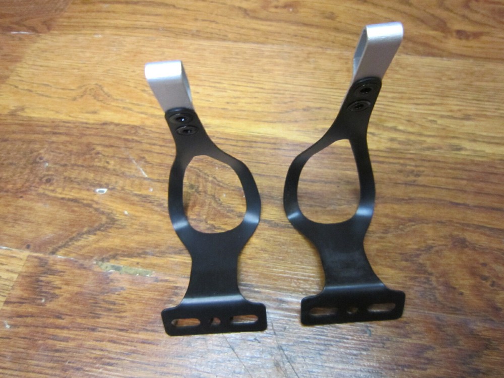 NOS ALE TOE CLIPS - MATTE BLACK ANODIZED ALLOY - MEDIUM - 97 L.D.