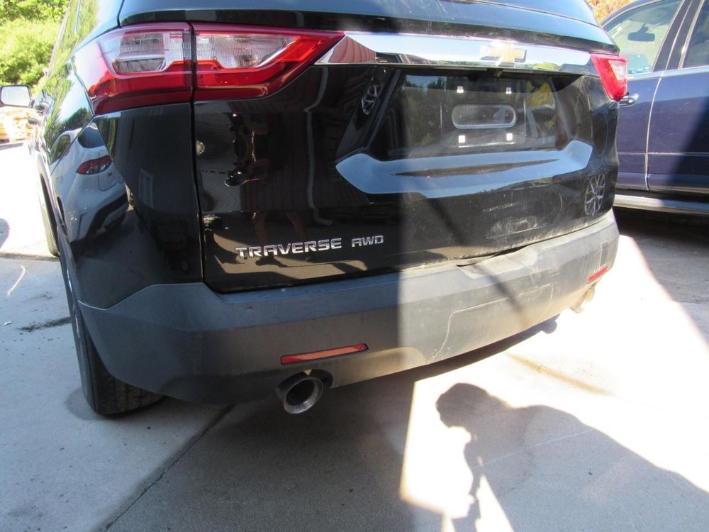 TRAVERSE 2019 Glove Box 1076809