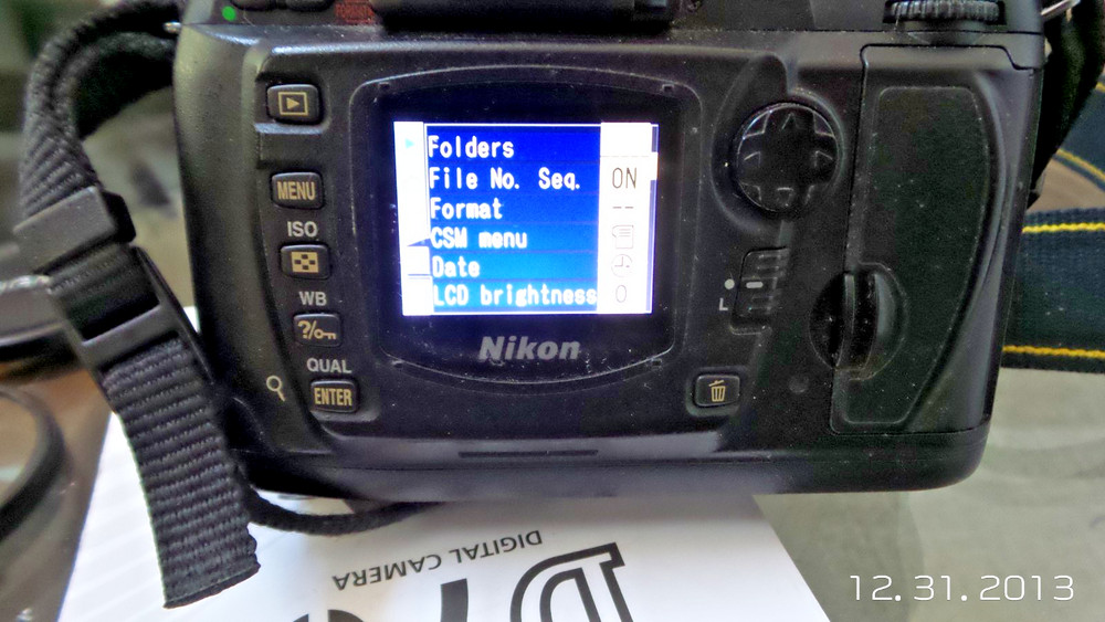NIKON DSLR D70 DIGITAL WORKING CAMERA BUNDLE QUANTRAY 18-55 LENS 6.1 MEGAPIXELS