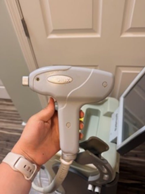 Emvera Technologies' DIODE Laser WORKING UNIT - NEEDS HANDPIECE REPLACEMENT