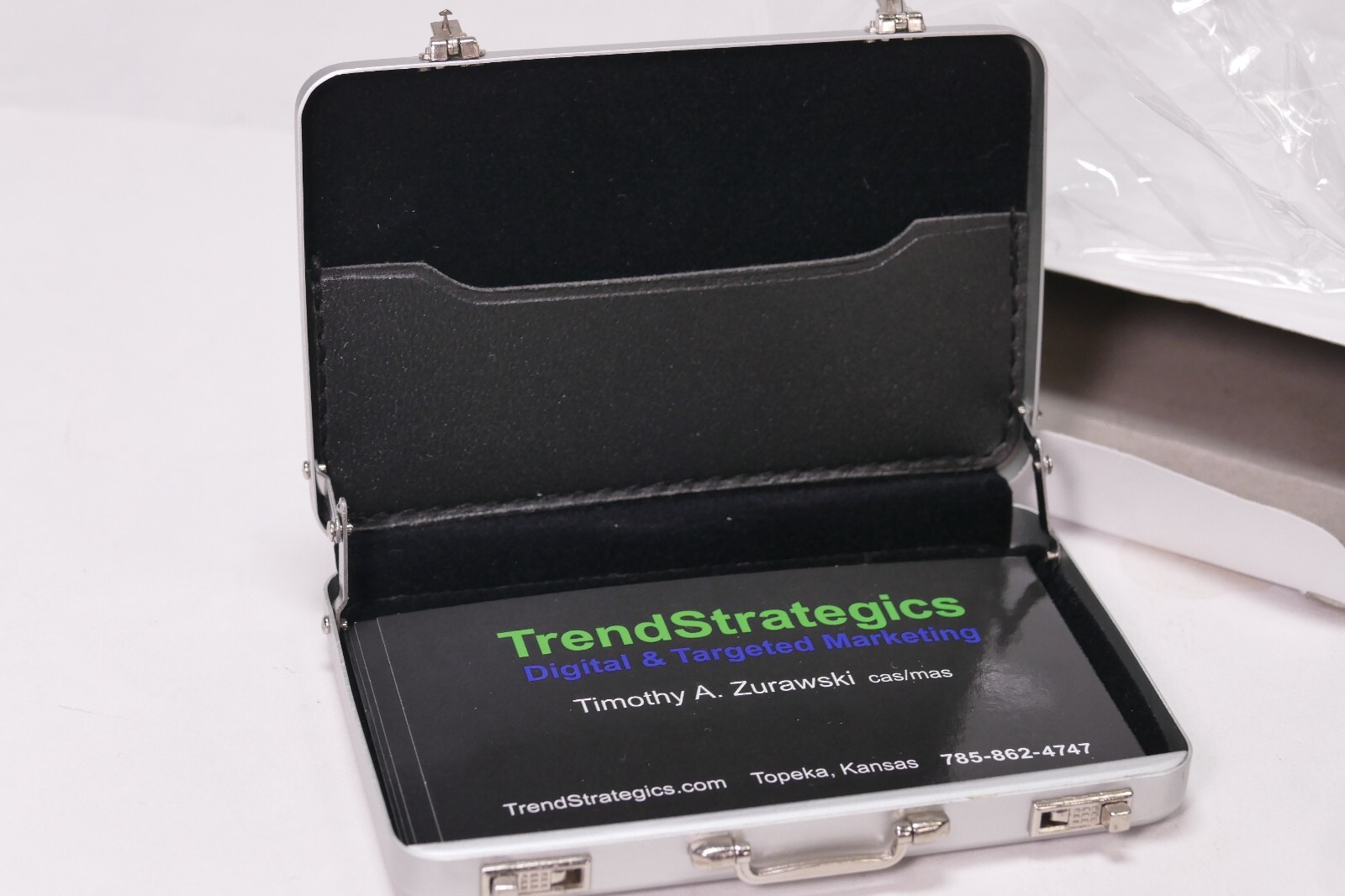 MINI Briefcase Business Card Case - Card Holder - NEWLINEPHOTO.COM LOGO