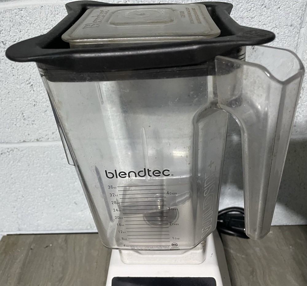 Blendtec Total Blender ES3 White with Jar 36 oz