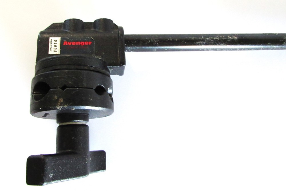 Avenger D520LB 40" Extension Arm Black