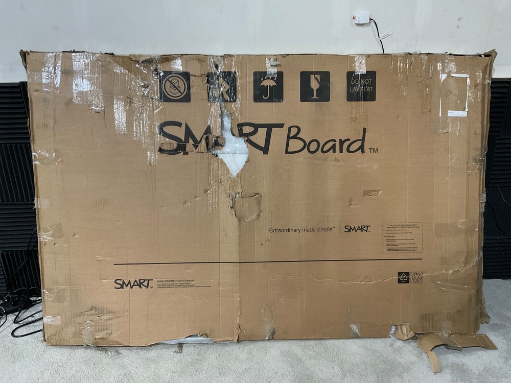 Interactive Smart Board SBX885 87" Interactive Whiteboard NEW NO ACC READ•••••••