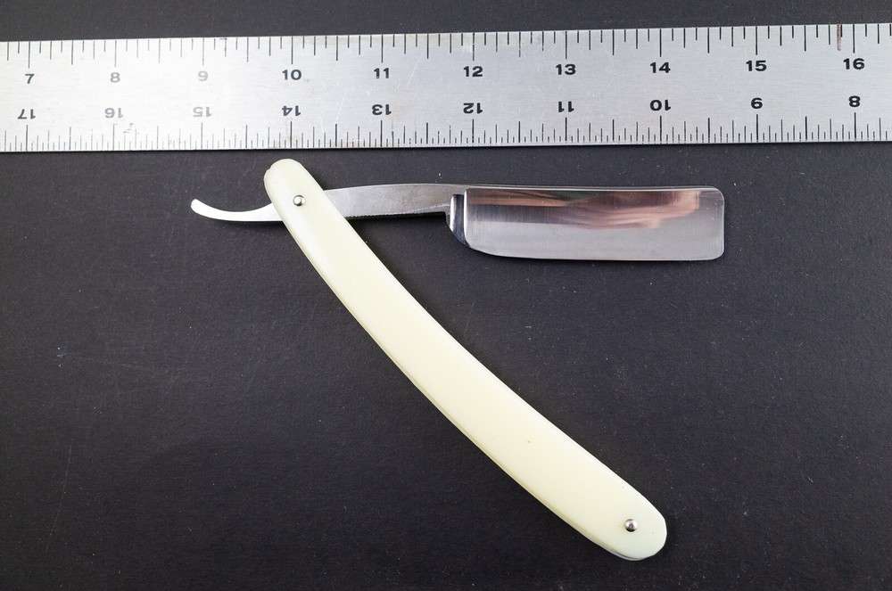 NOS Unique Japanese Straight Razor