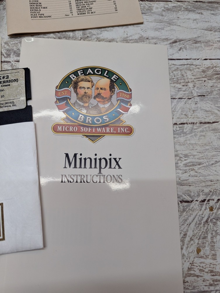 1985 APPLE COMPUTER 5.25" Floppy Disk MINIPIX ProDOS Version Beagle Bros #2