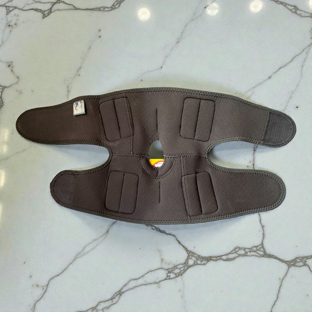Mueller Adjustable Hinge Knee Brace Support Stabilizer Patella Open Design