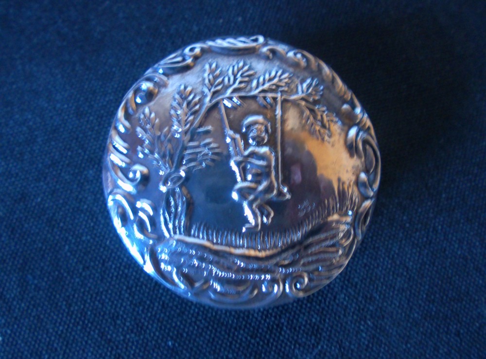 SOLID SILVER Beautiful Pill Pot Patten On Both Sides Perfect Condition