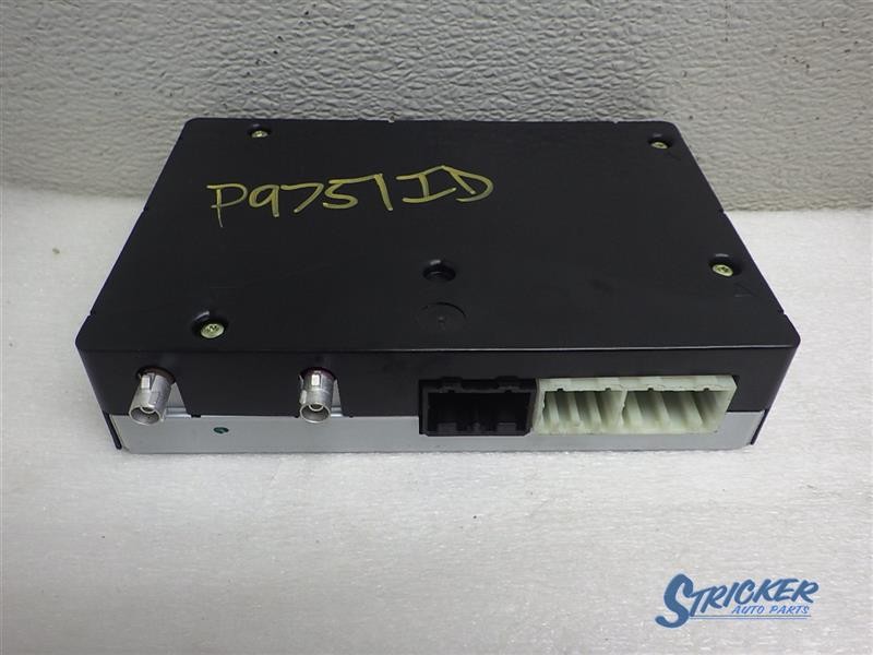 GMC Sierra 1500 2015 Telematics Interface Module OnStar 23261702 8170