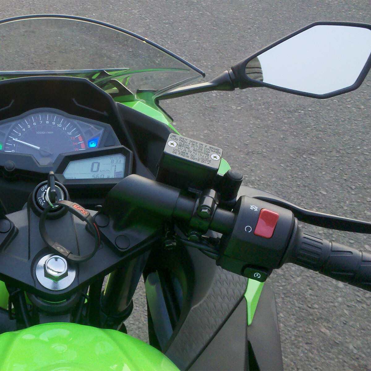 Front Brake Master Cylinder For HONDA FourTrax 125 200 250 300 350 TRX 1985-2000