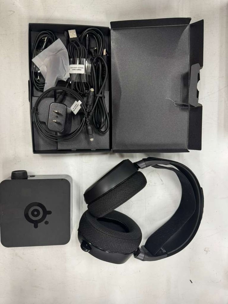 SteelSeries Arctis Pro Wireless Gaming Headset Wireless+Bluetooth for PS4 and PC