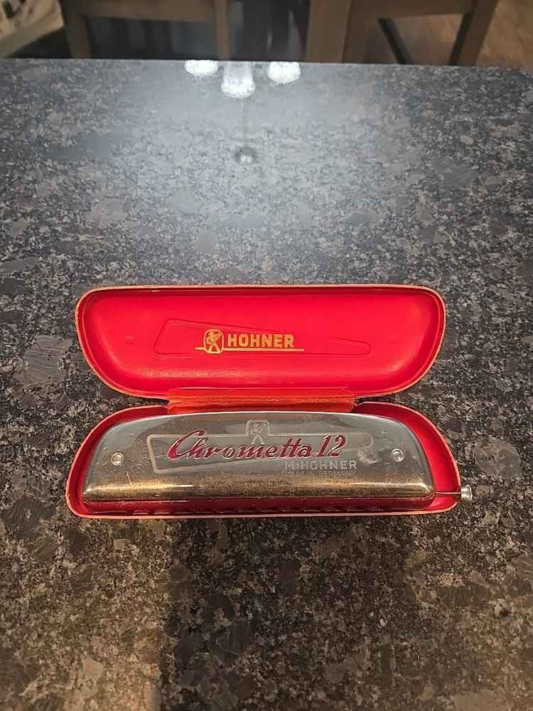 VINTAGE HOHNER CHROMETTA 12 CHROMATIC HARMONICA