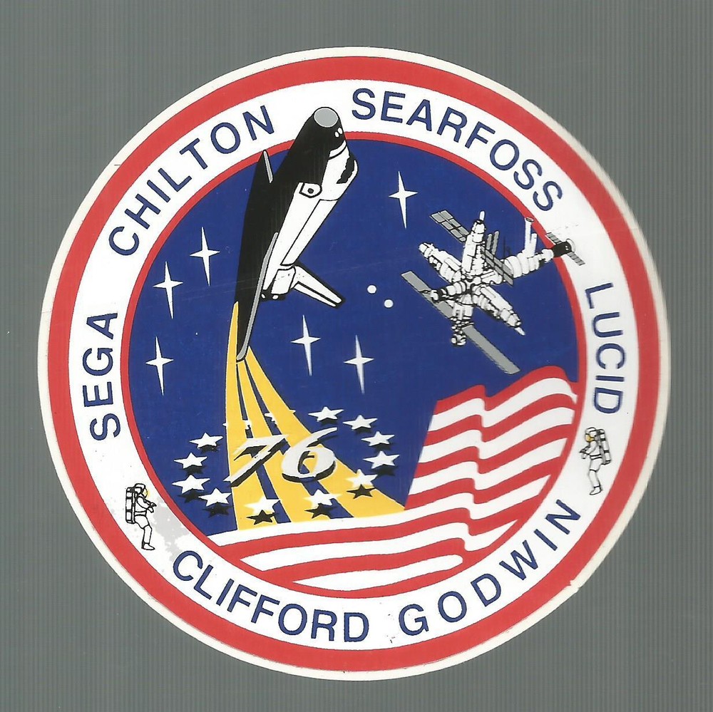 NASA SHUTTLE ATLANTIS STS-76   CREW PATCH SPACE  DECAL STICKER 3 1/2"