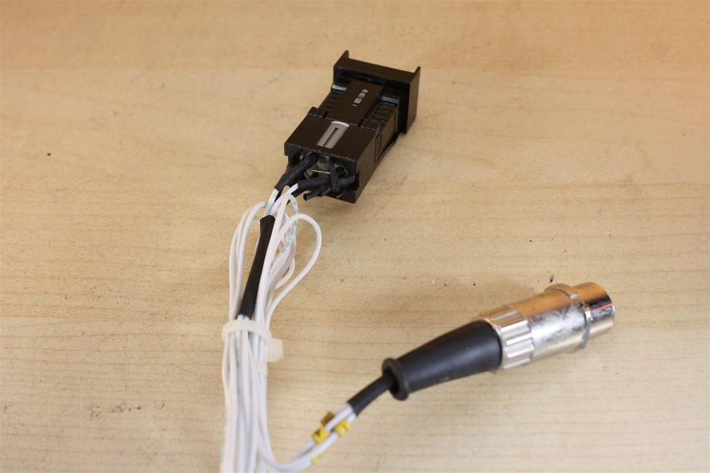 EAO Olten 41-461-036 Dual 'COM 2 / COM 3' Annunciator Push Switch