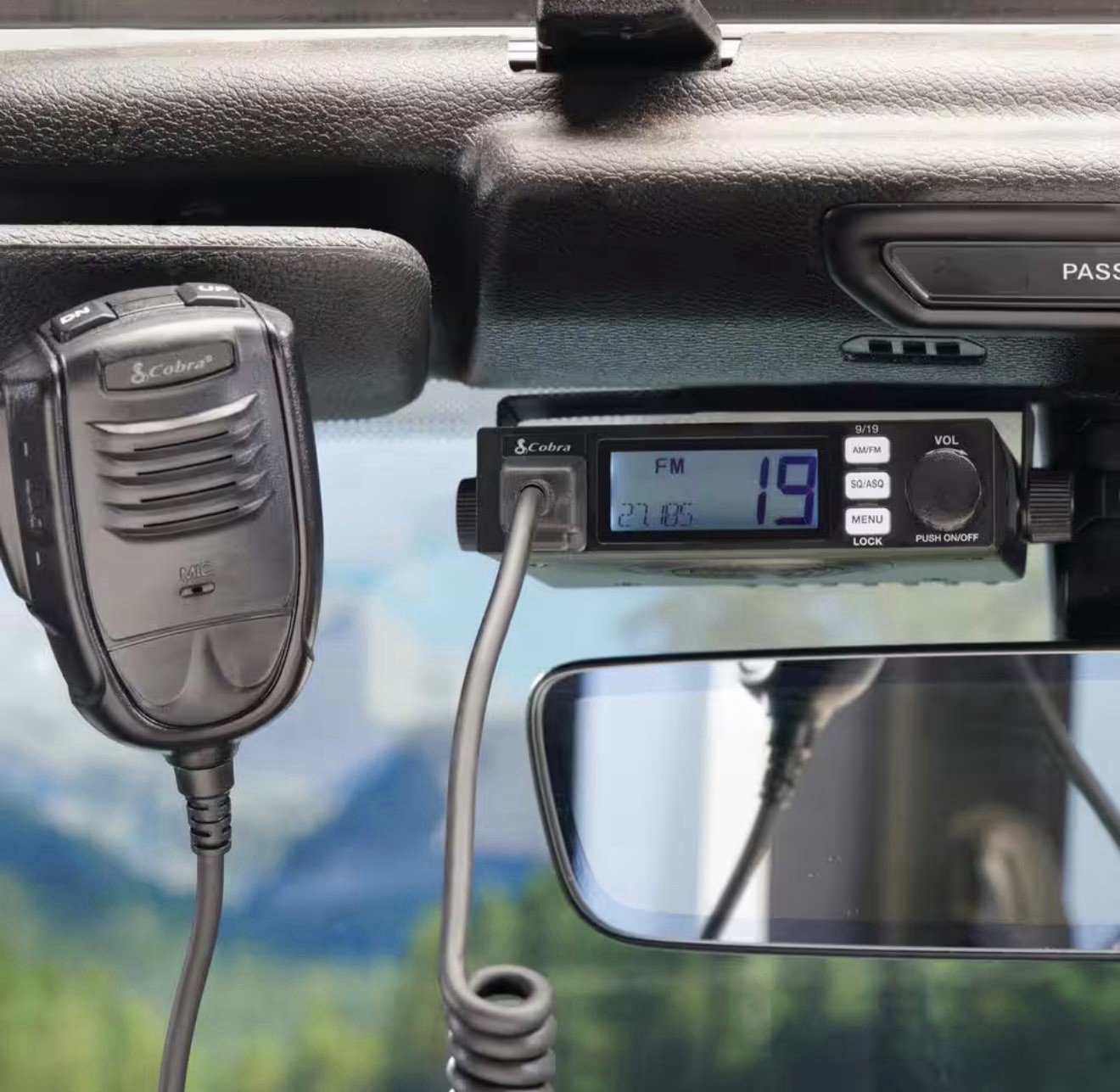 Cobra 19 MINI Mobile CB Radio 40 Channels Channel Monitor Menu Lock Black