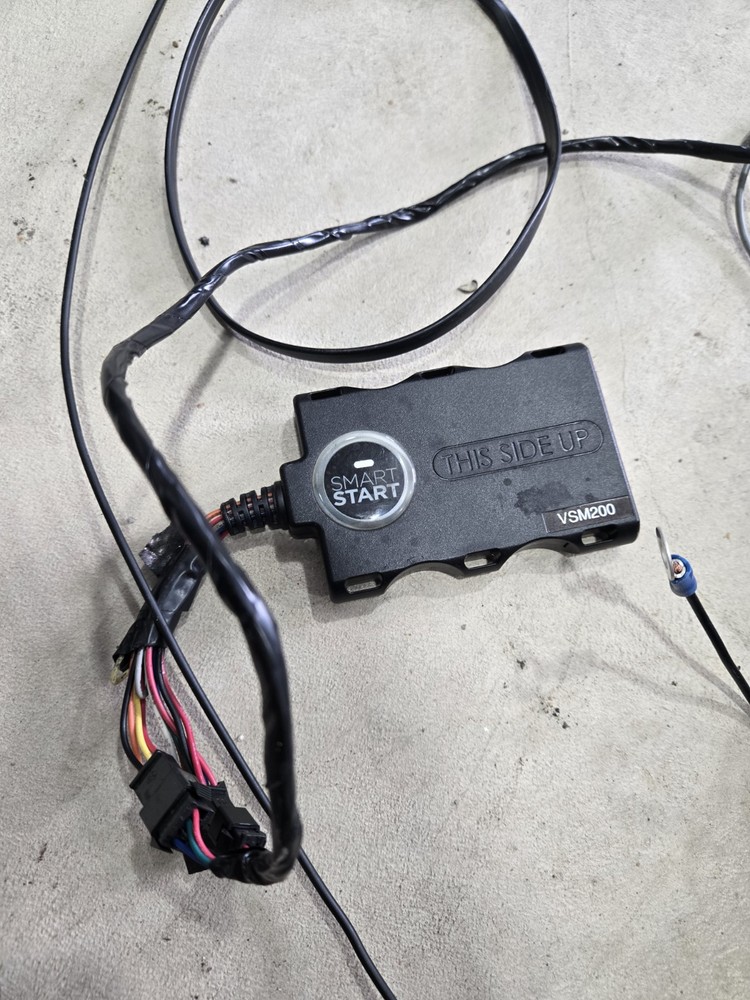 Viper 5706V 2-Way Car Security with VSM200 Remote Start System
