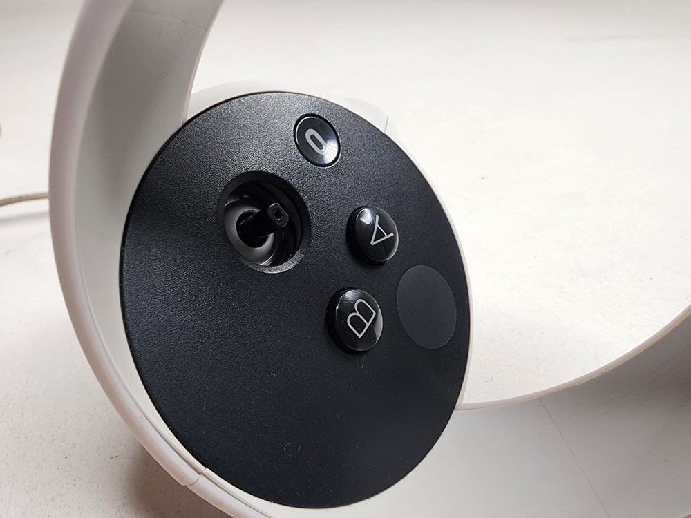 Oculus Quest 2 Controller RIGHT Hand Only *Parts/Repair*