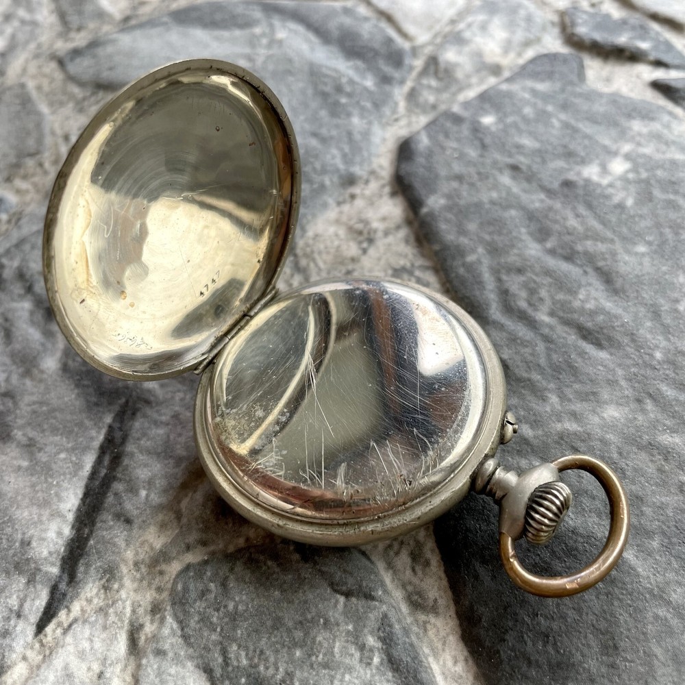 ✩ Antique pocket watch