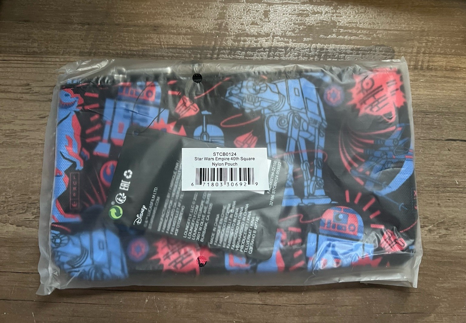 Loungefly Star Wars Empire Strikes Back 40TH Anniversary Zipper Pouch Bag NWOT