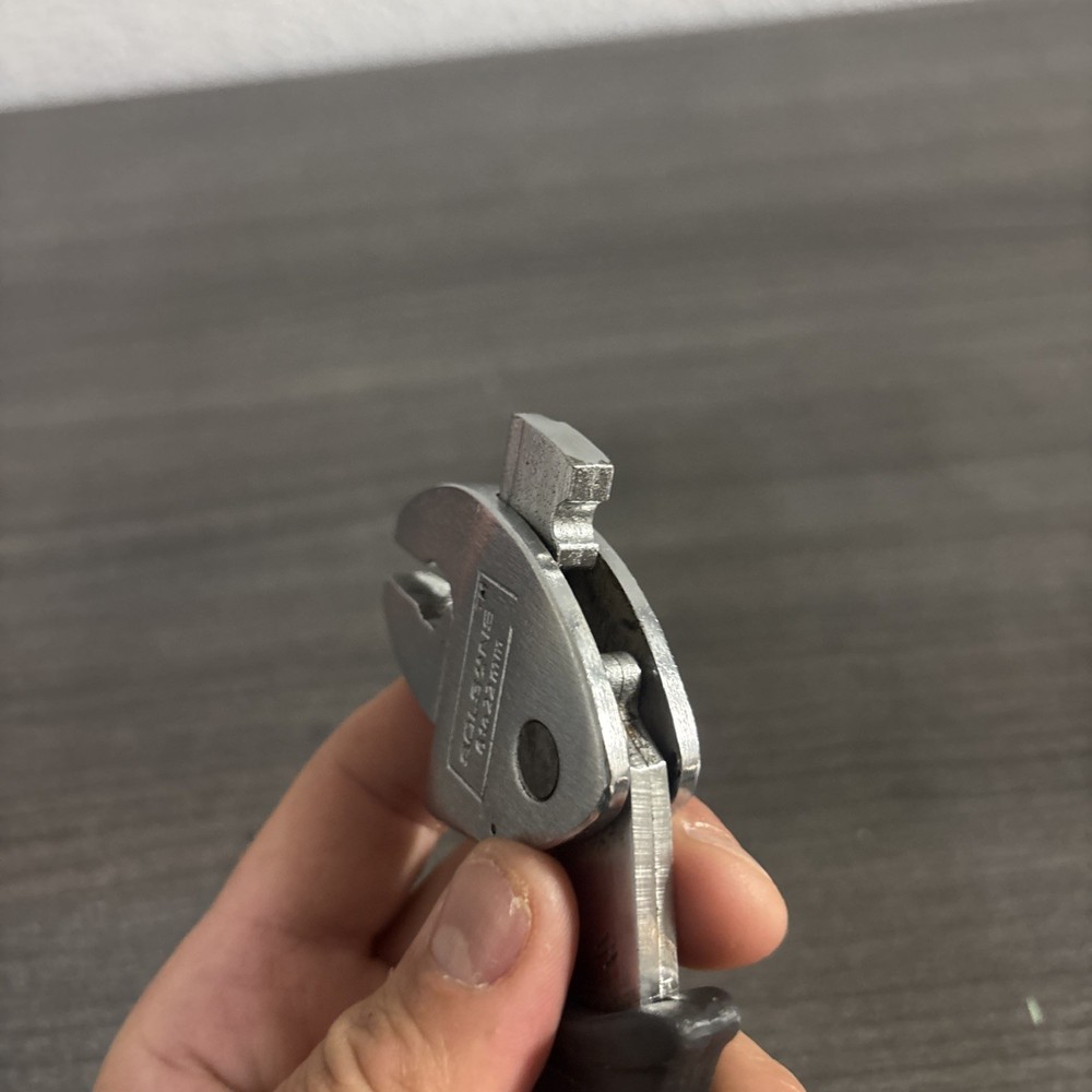 POP Spanner 6-22mm Auto Self-Adjusting by SOLSONS (8" GOOD USABLE CONDITION)