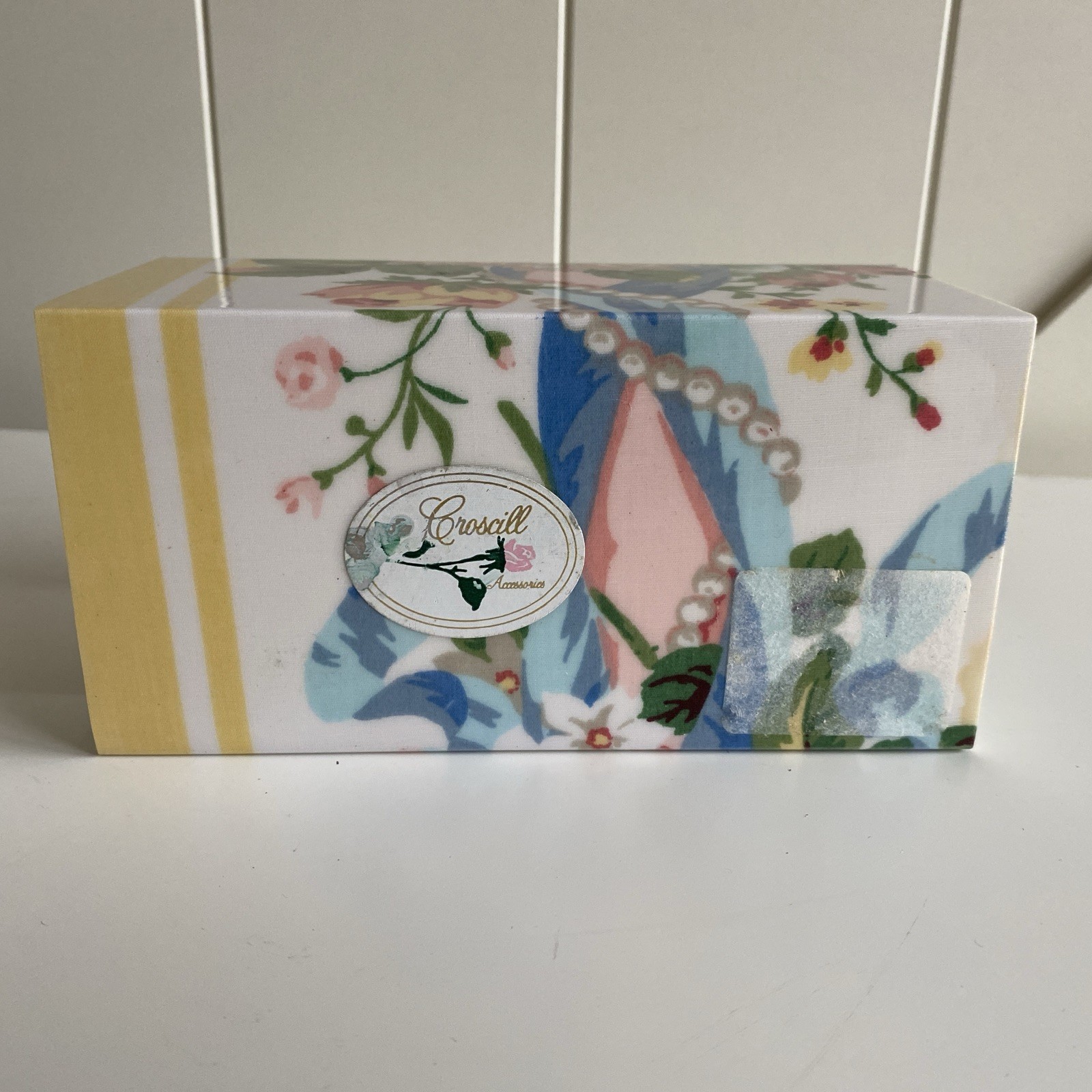 Croscill Princess Madison Bathroom Accessory For Tumbler Toothbrush Toothpaste