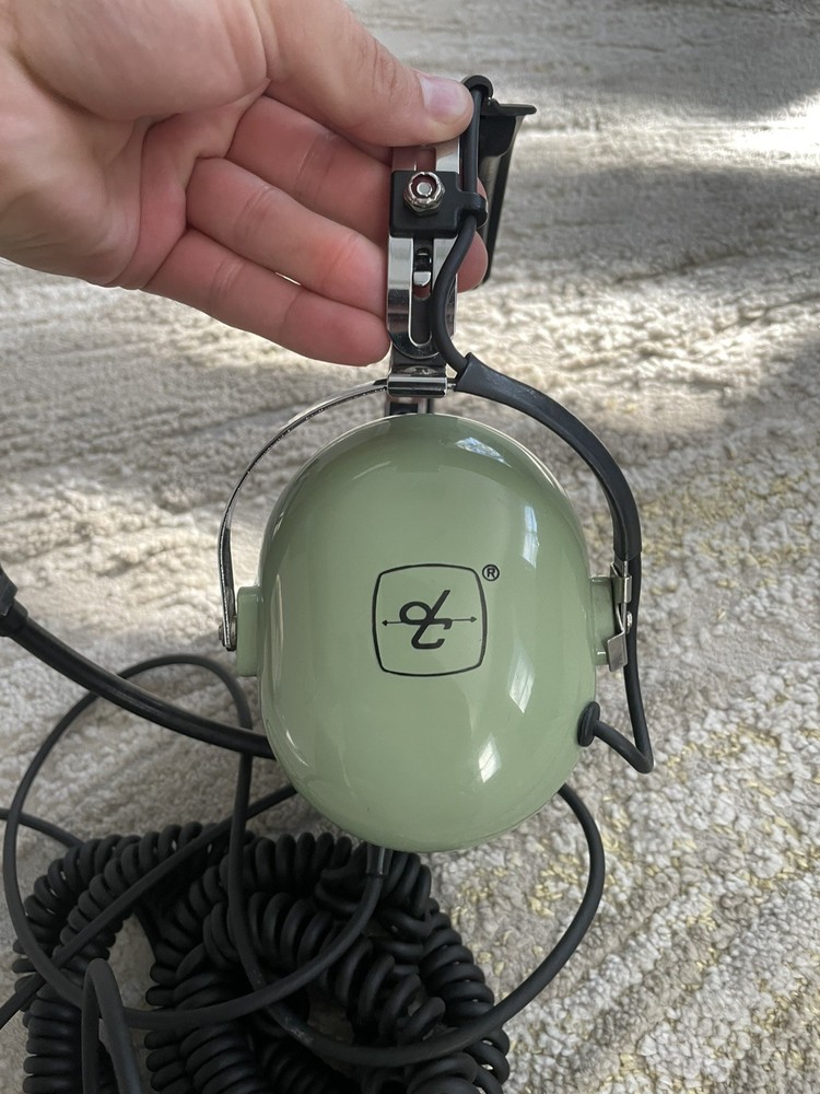 David Clark Model M-1A Aviation Pilot Headphones