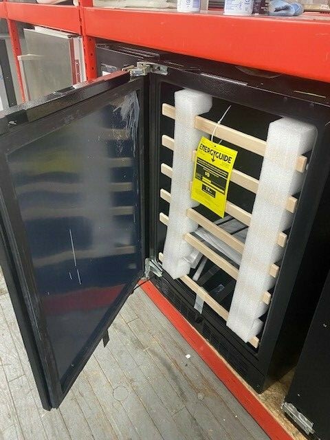 Marvel ML24WSP4LP 24" Built-In Single Zone Wine Refrigerator in Panel Ready
