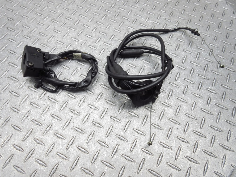 2007 06-08 Triumph Daytona 675 Right Handlebar Switch Throttle Control Cable