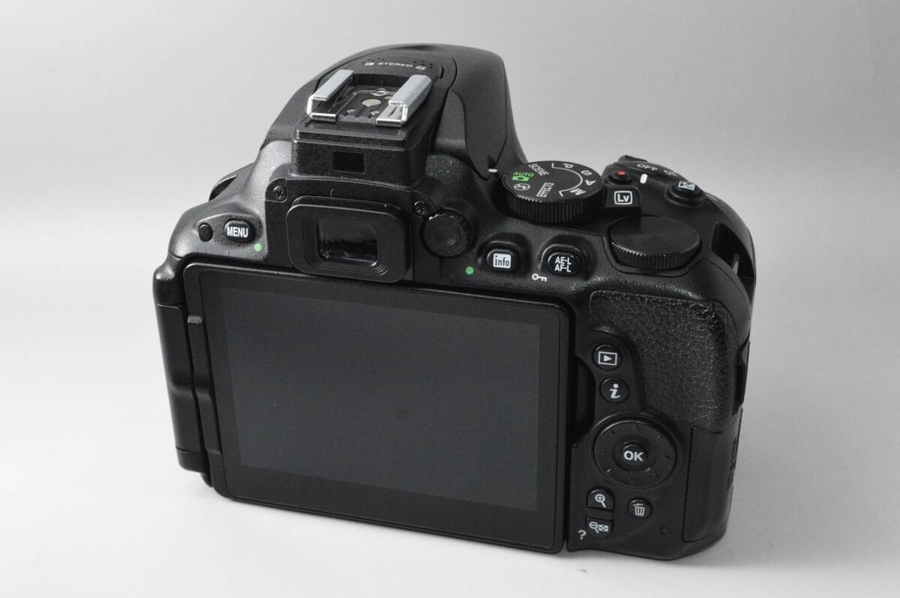 #a2592 Nikon D5500 Body Black