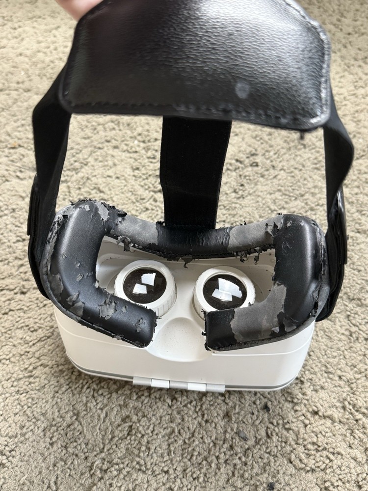 Logic 3D VR Headset Virtual Reality Goggles
