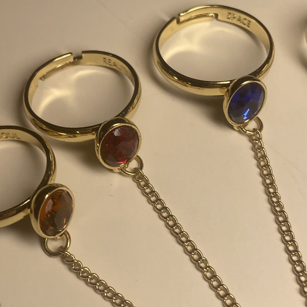 Marvel Avengers: Infinity War Gauntlet Hand Bracelet