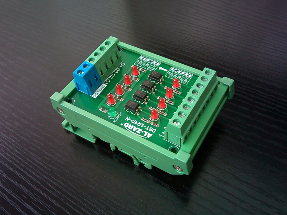 Four-way Optocoupler Isolation Board PLC Signal Level Voltage Conversion Board