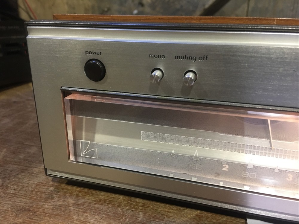Luxman T-110 FM Stereo Tuner Silver/Wood 4ch Decoder Multi Path T 110 Working