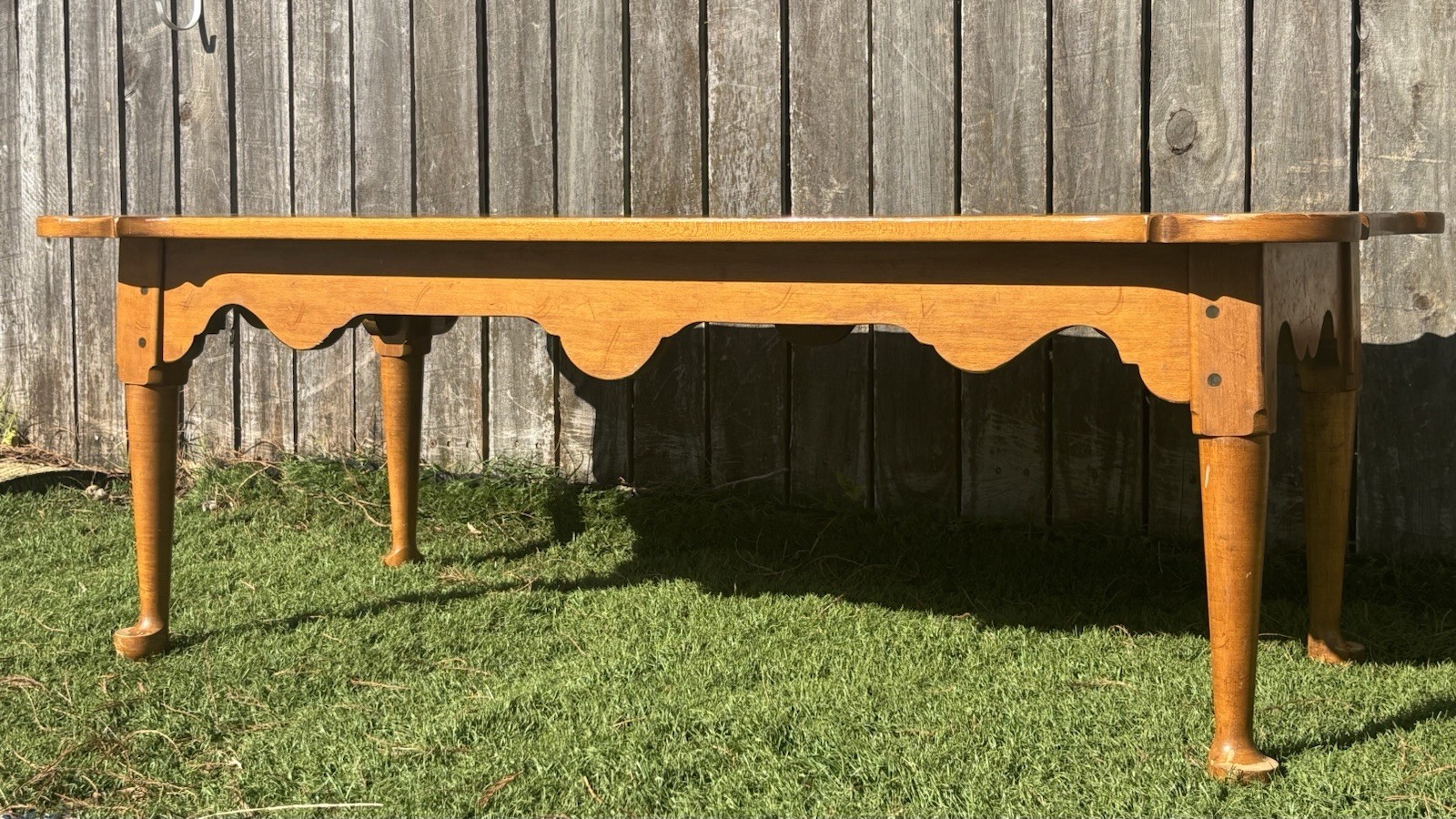 Vintage Mid Century Maple 1776 Porringer Country French Ethan Allen Coffee Table