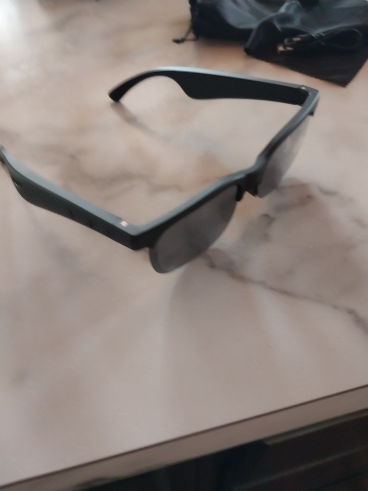 Open Ear Smart Glasses - Black new Bluetooth.