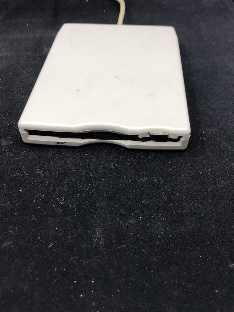 SmartDisk FDUSB-TM2 USB External 3.5” Floppy Disk Drive Mitsumi D353FUE