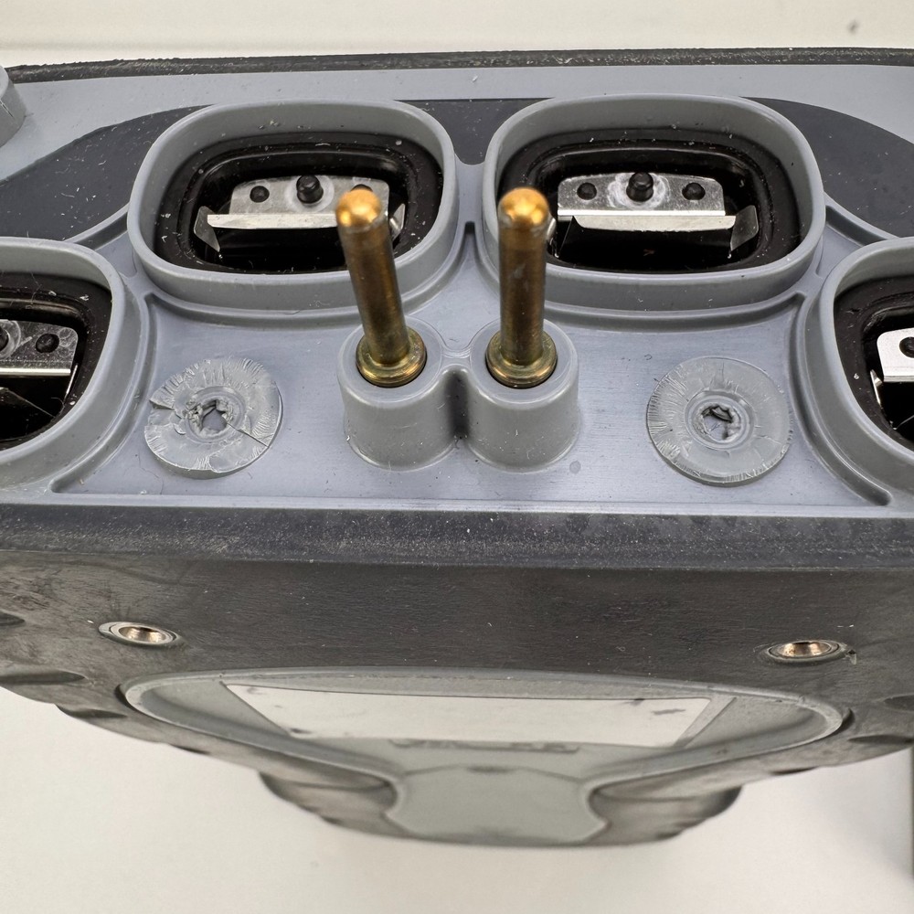 HACH SL1000 Portable Parallel Analyzer with Power Adapter