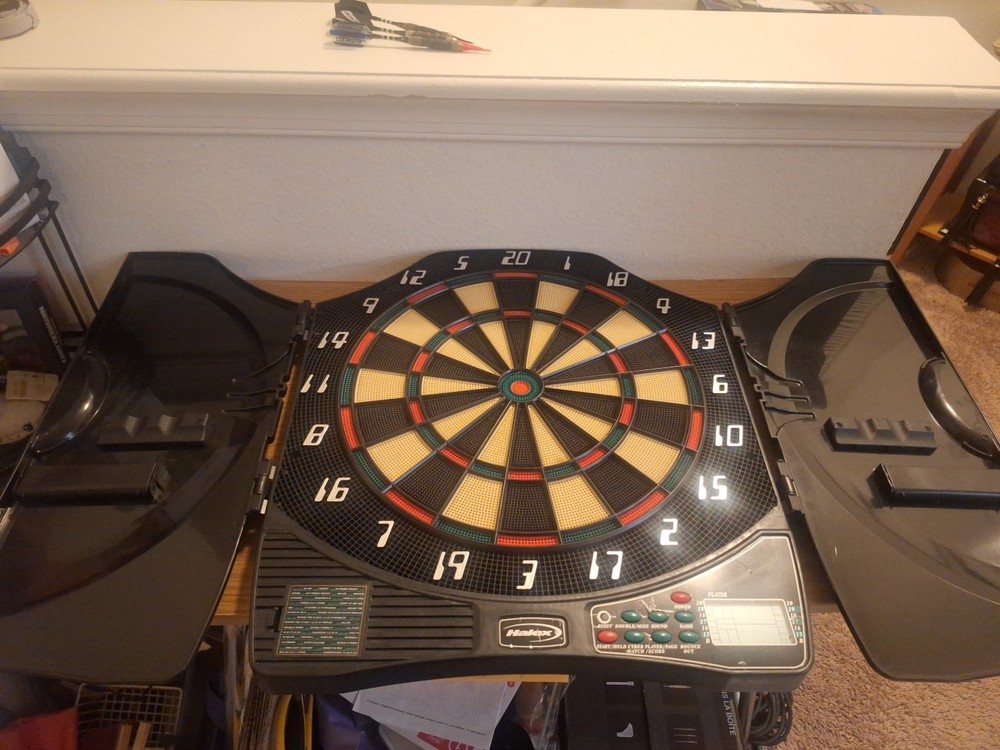 Pre-owned Halex Electric Dart Board