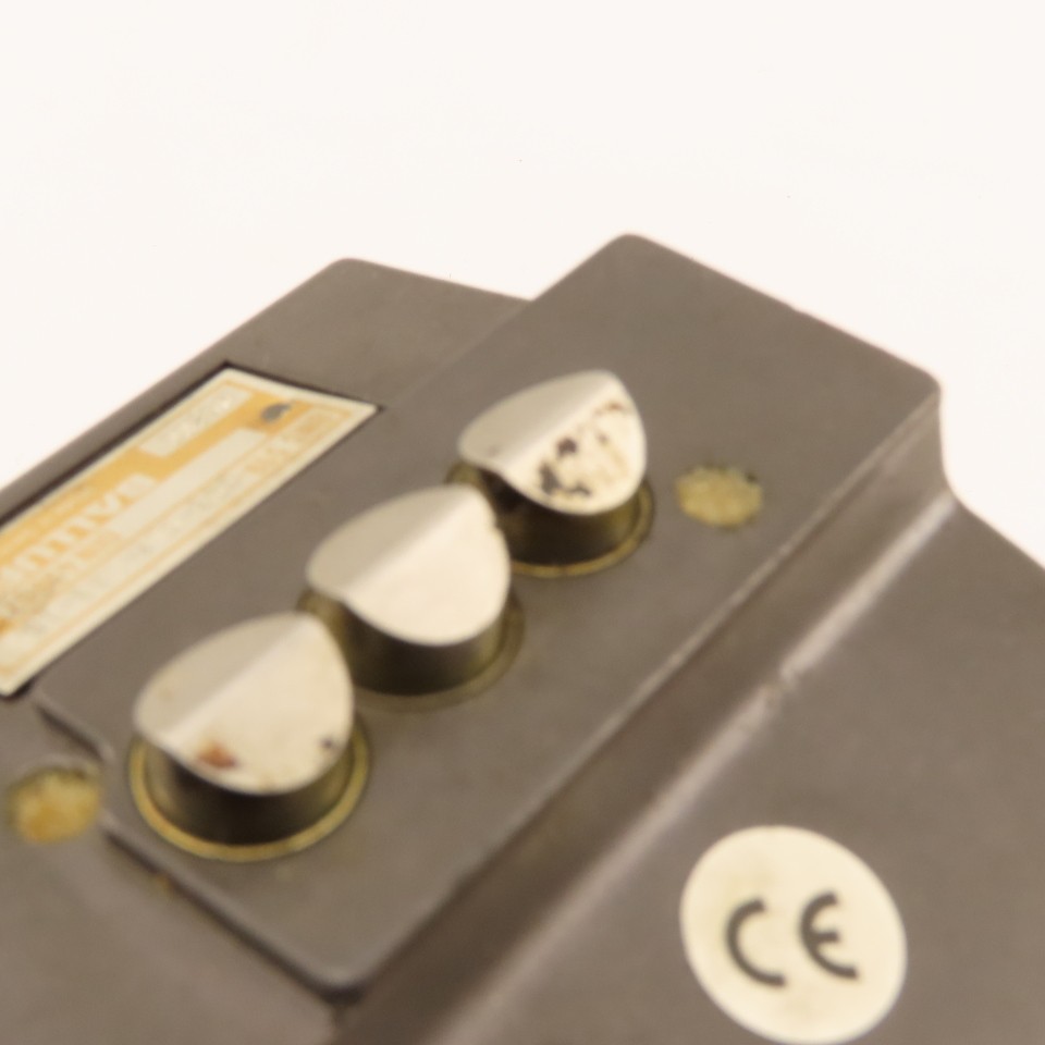 Balluff BSN519-D03-D12-100-10 3 Position Chisel Tip Plunger Limit Switch