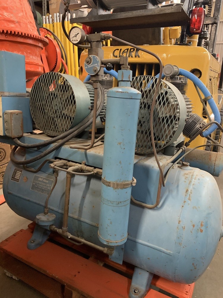 Air Techniques Oilless Air Compressor
