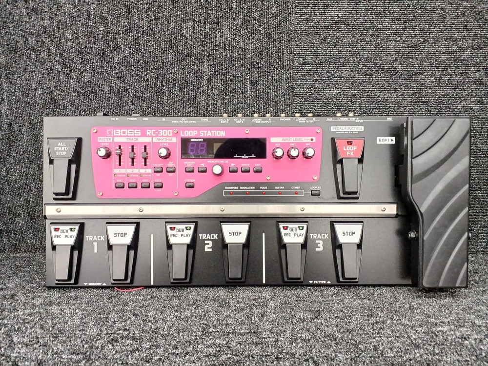BOSS Model RC-300 Loop Station