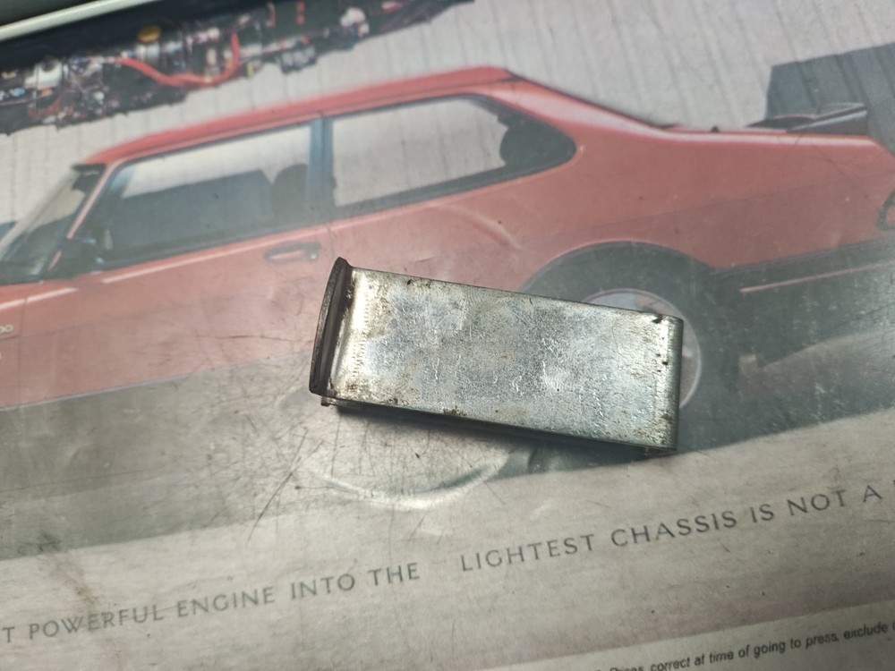 Saab 900 Power Steering Seal Puller 8996399