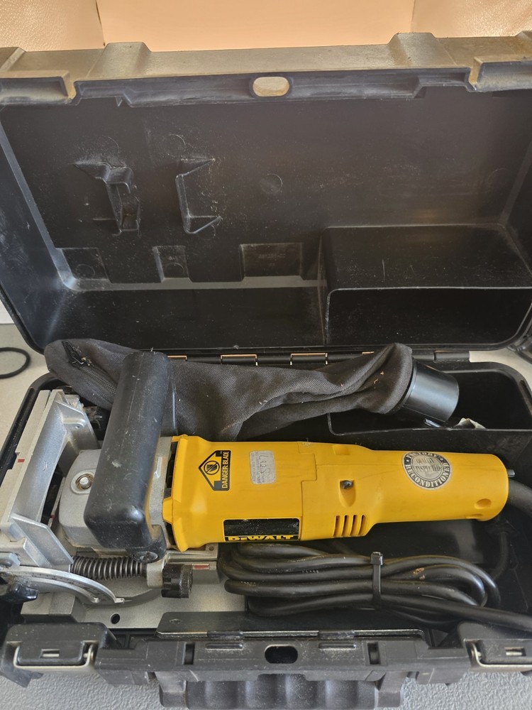Preowned Dewalt DW682 Plate Joiner