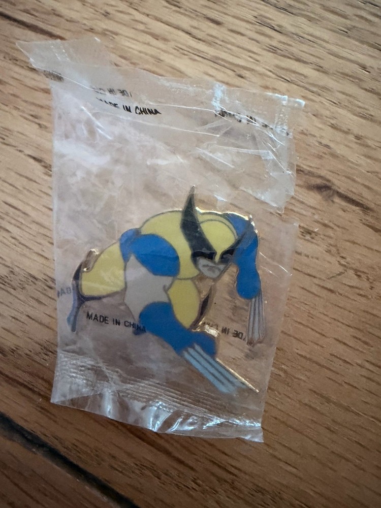 1990s PLANET STUDIOS NIP Marvel WOLVERINE Art CLOISONNE PIN  SILVER Back