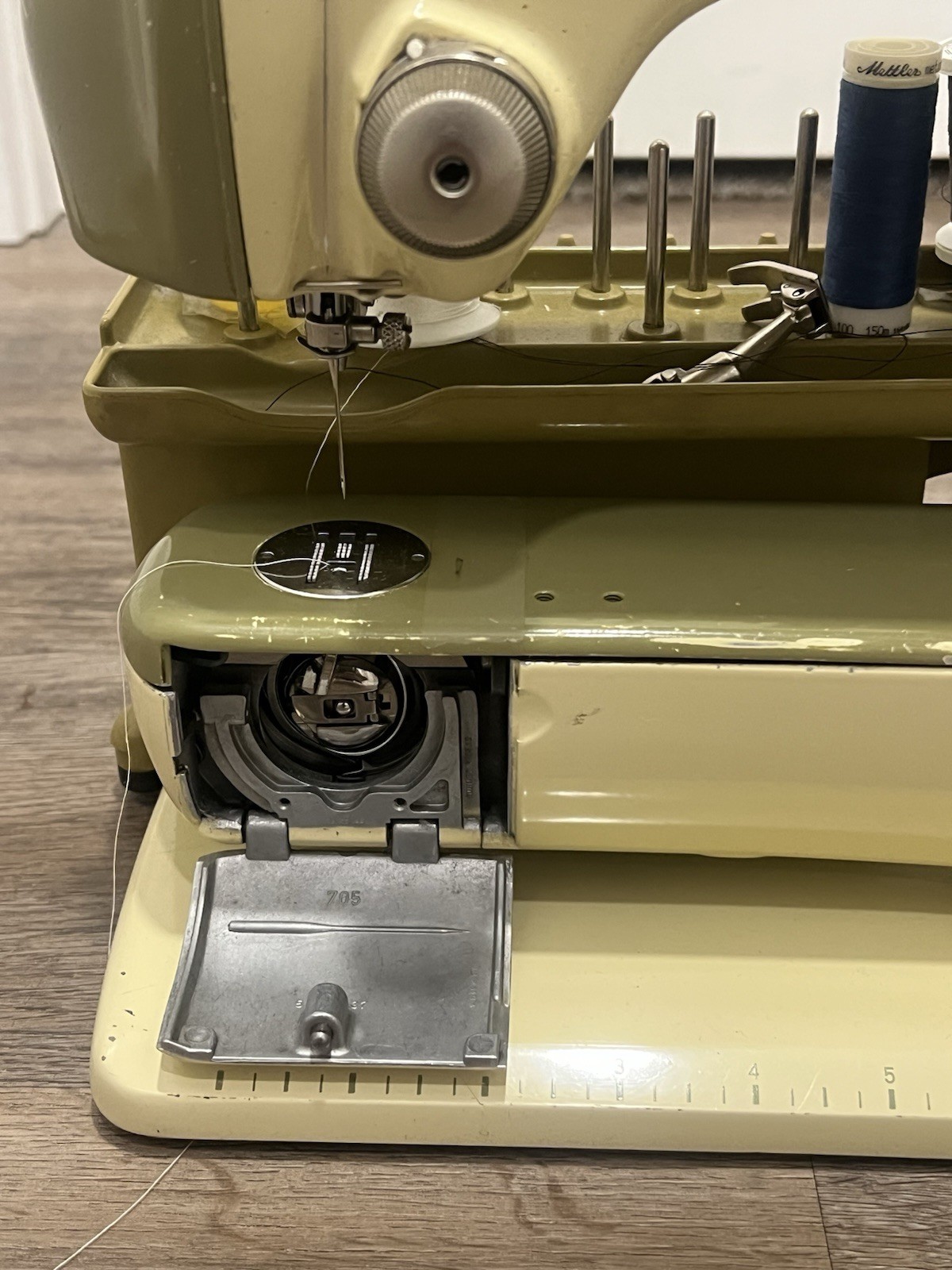Vintage Bernina 530-2 Sewing Machine W/ Foot Pedal