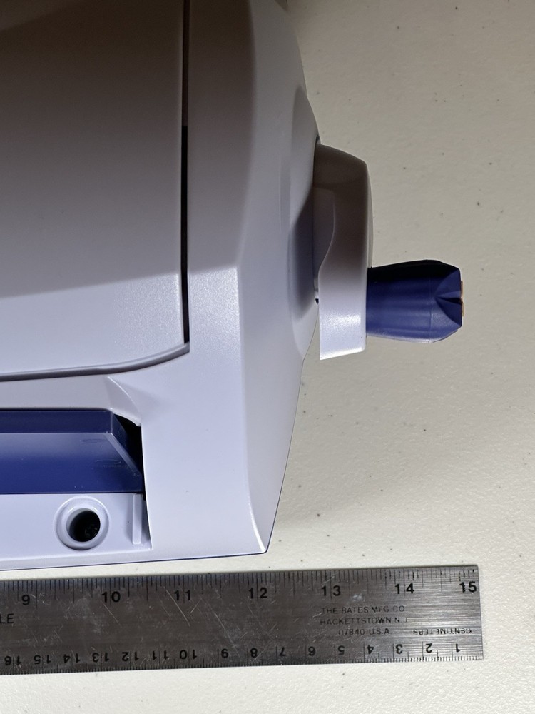 Xyron Model 900 Laminator & Sticker Maker Machine