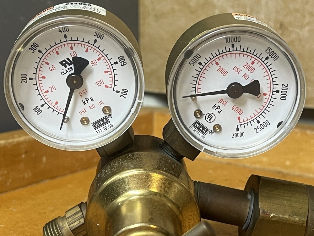 Meco Oxygen Regulator ~