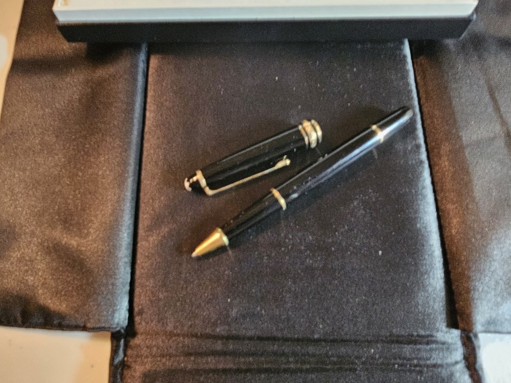 MONTBLANC PEN